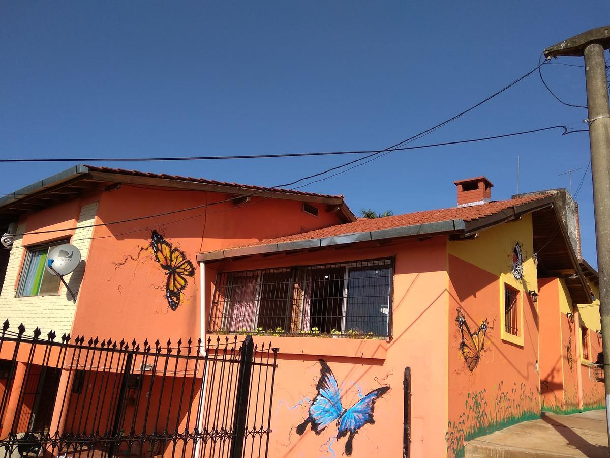 Butterfly Hostel Пуерто-Іґуасу Екстер'єр фото