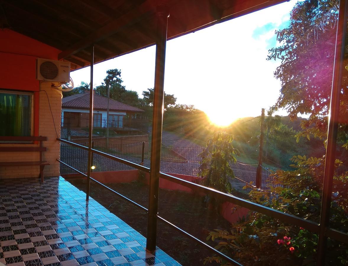 Butterfly Hostel Пуерто-Іґуасу Екстер'єр фото