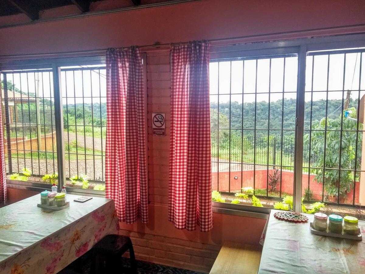 Butterfly Hostel Пуерто-Іґуасу Екстер'єр фото