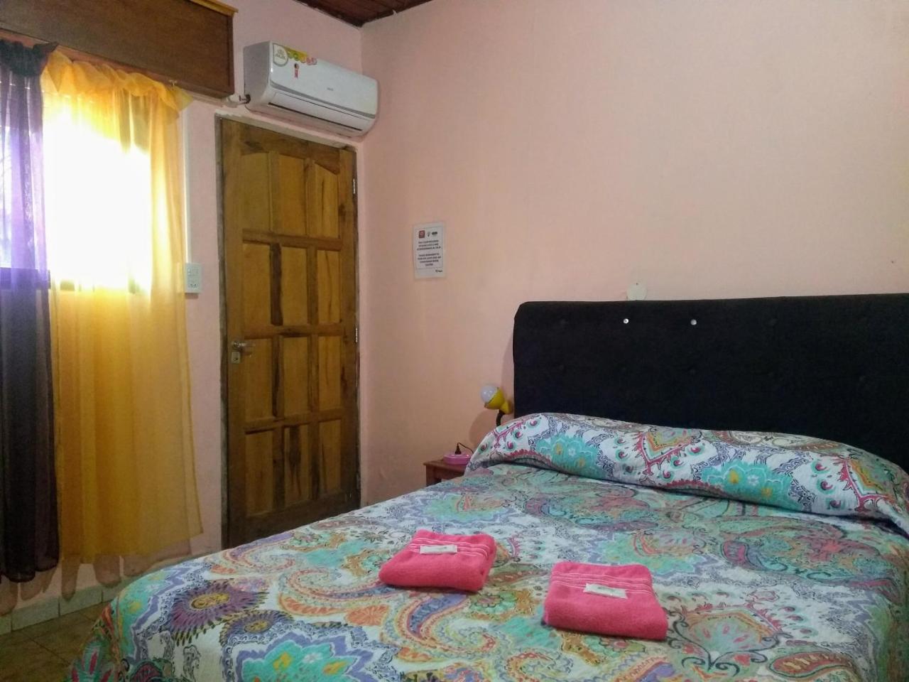 Butterfly Hostel Пуерто-Іґуасу Екстер'єр фото